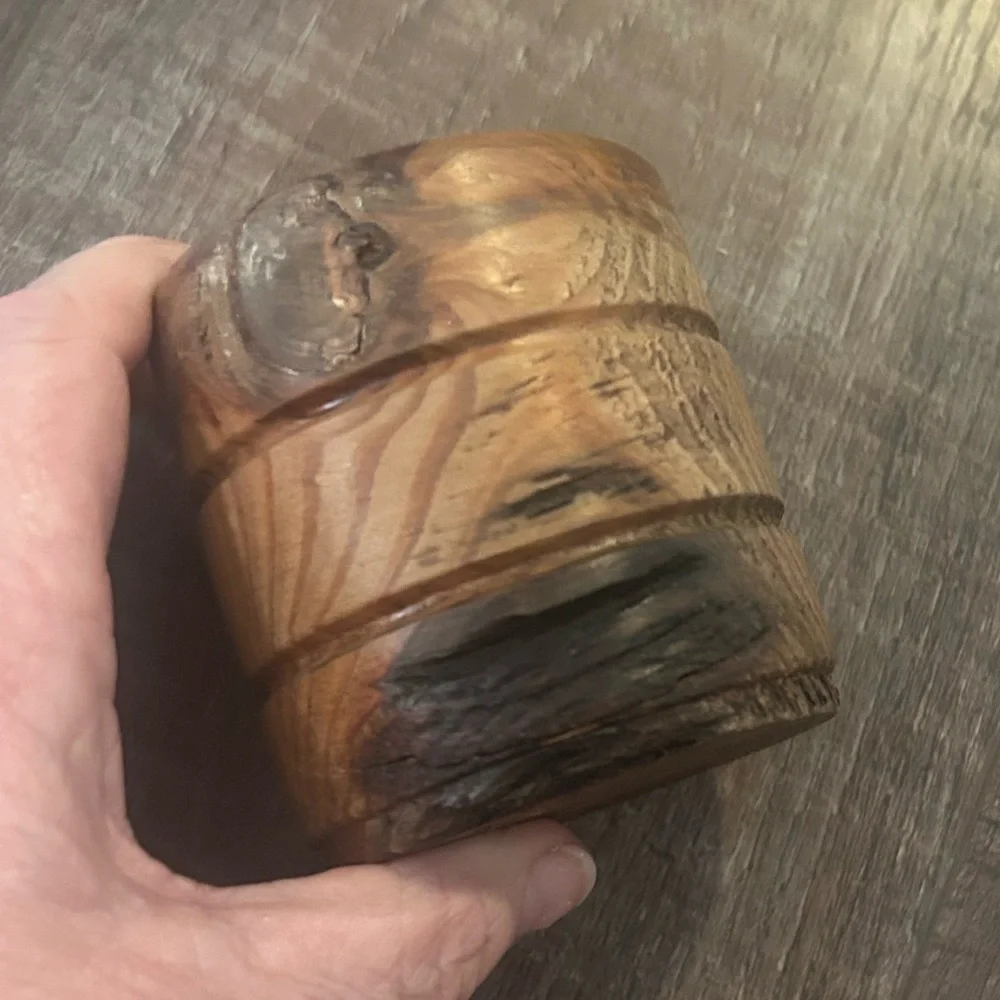 50%offw❤️ Hand carved wooden dice game cup 2001 signed HG011